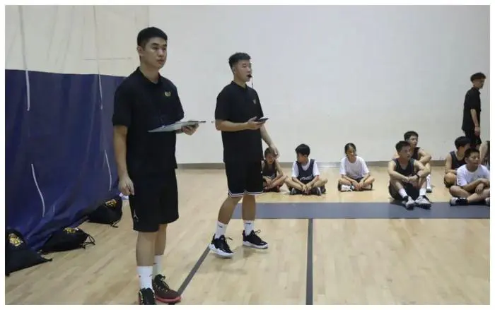 制定篮球交流计划以促进个人技能发展的方法_0
